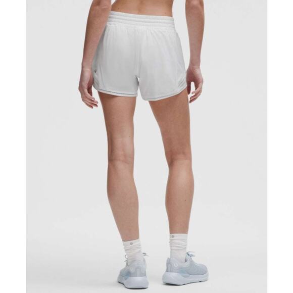 Lululemon Shorts Women 6 Hotty Hot High Rise Lined 4 Lace Trim Running Athletic - Picture 4 of 16